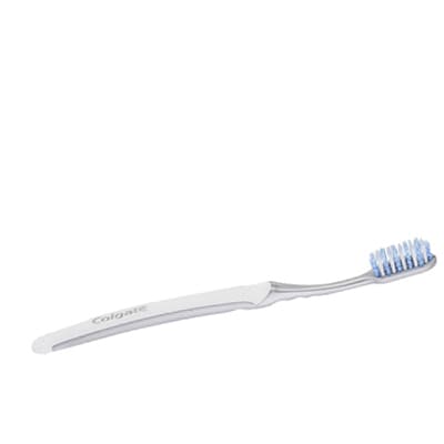 Cepillo Dental Colgate® Slim Soft White image